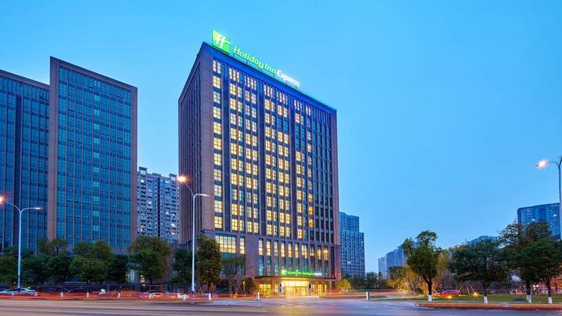 Imagen de la habitación del Hotel Holiday Inn Express Chongqing University Town. Foto 12