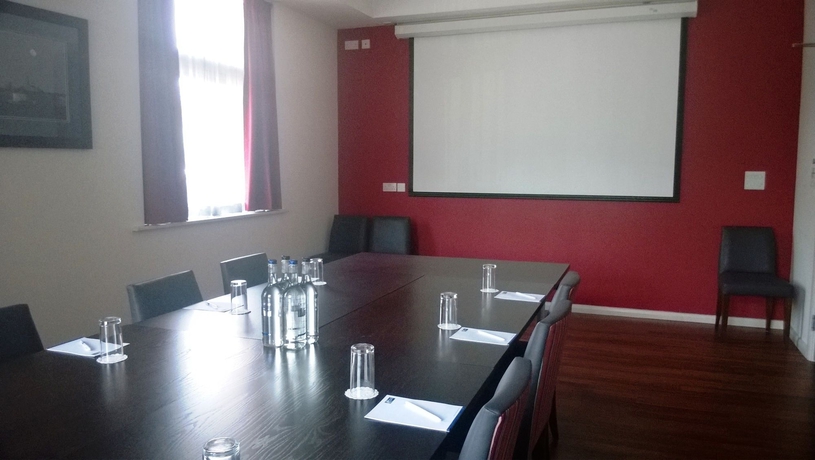 Imagen de los interiores del Hotel Holiday Inn Express Ciudad de Leicester. Foto 10