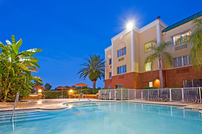 Imagen de la piscina del Hotel Holiday Inn Express Clearwater East - Icot Center. Foto 14