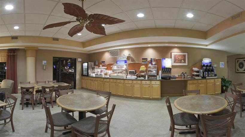 Imagen del bar/restaurante del Hotel Holiday Inn Express Clermont, An Ihg. Foto 2