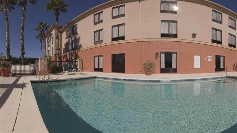 Imagen de la piscina del Hotel Holiday Inn Express Clermont, An Ihg. Foto 16