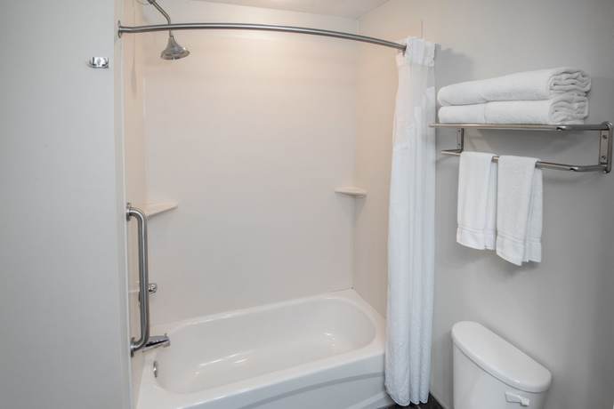 Imagen de la habitación del Hotel Holiday Inn Express Cleveland Airport - Brookpark, An Ihg. Foto 2