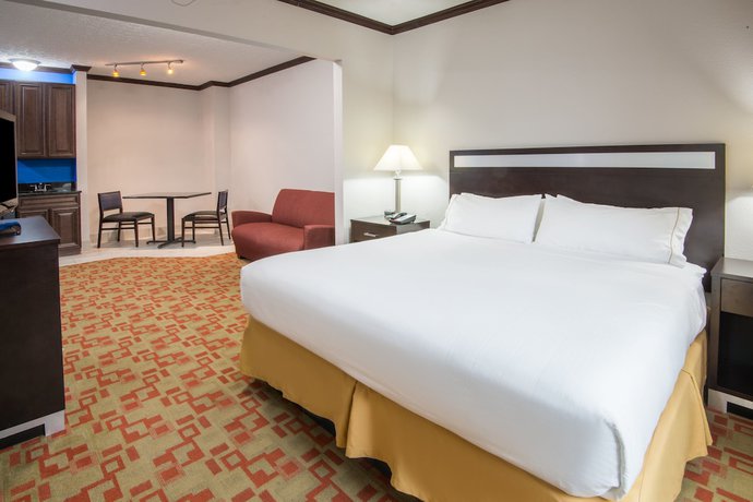 Imagen de la habitación del Hotel Holiday Inn Express Cleveland Airport - Brookpark, An Ihg. Foto 7