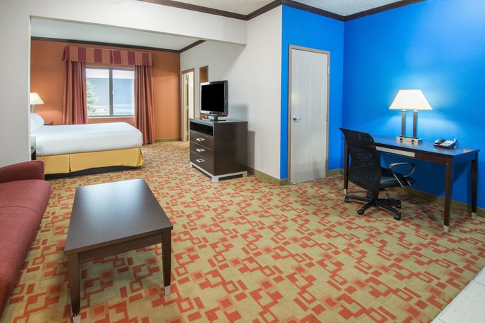 Imagen de la habitación del Hotel Holiday Inn Express Cleveland Airport - Brookpark, An Ihg. Foto 11