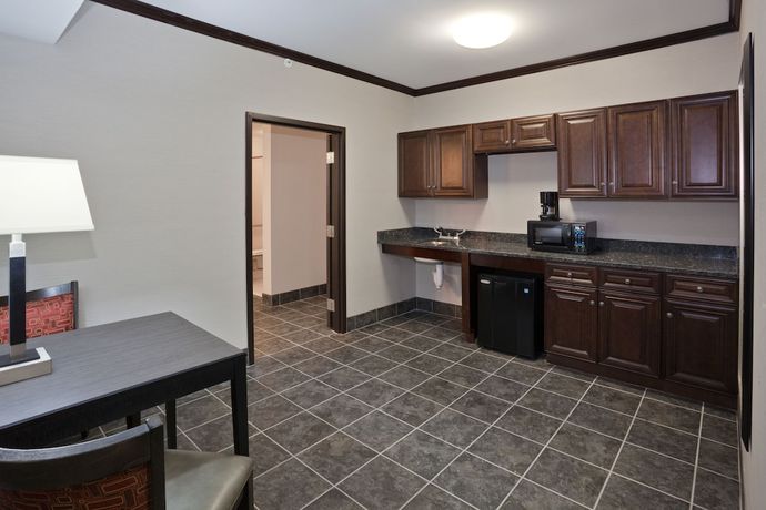 Imagen de la habitación del Hotel Holiday Inn Express Cleveland Airport - Brookpark, An Ihg. Foto 13