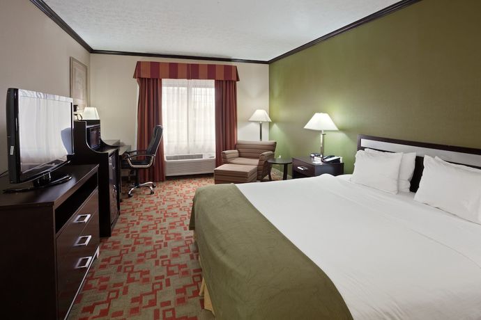 Imagen de la habitación del Hotel Holiday Inn Express Cleveland Airport - Brookpark, An Ihg. Foto 15