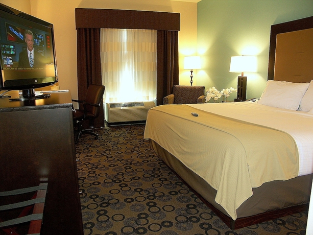 Imagen de la habitación del Hotel Holiday Inn Express Cleveland Northwest, An Ihg. Foto 3