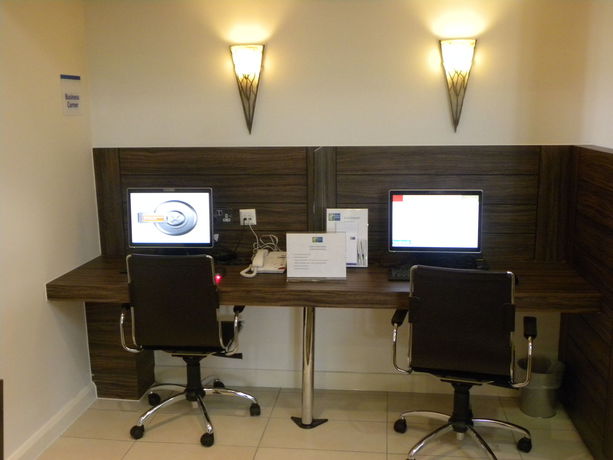 Imagen de los interiores del Hotel Holiday Inn Express Colchester. Foto 12