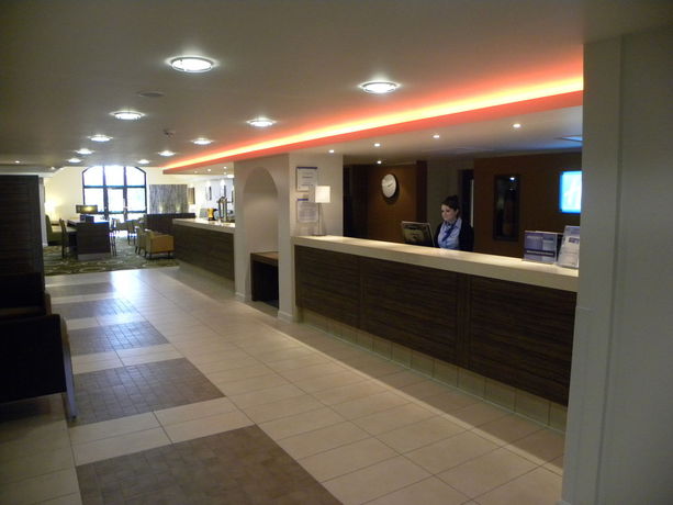 Imagen de los exteriores del Hotel Holiday Inn Express Colchester. Foto 10