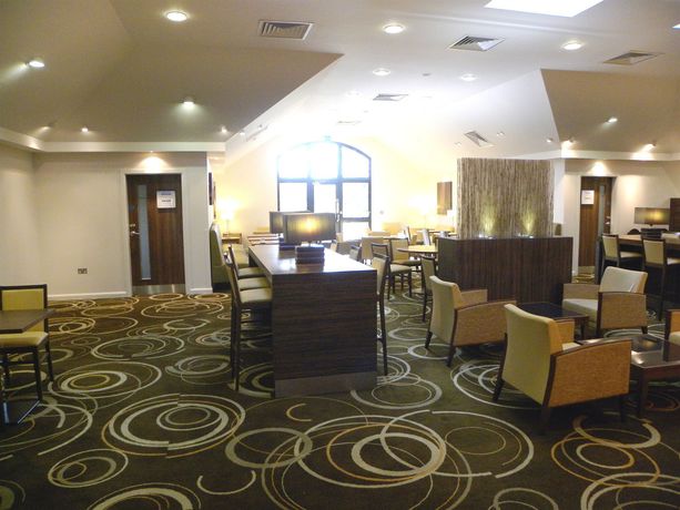Imagen del bar/restaurante del Hotel Holiday Inn Express Colchester. Foto 3