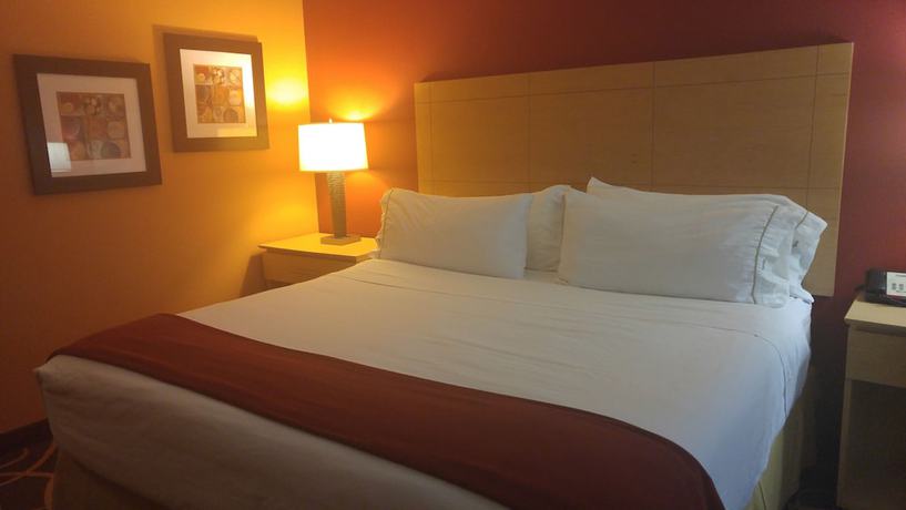 Imagen de la habitación del Hotel Holiday Inn Express - Cortland. Foto 5