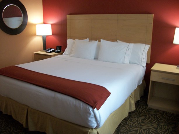 Imagen de la habitación del Hotel Holiday Inn Express - Cortland. Foto 10