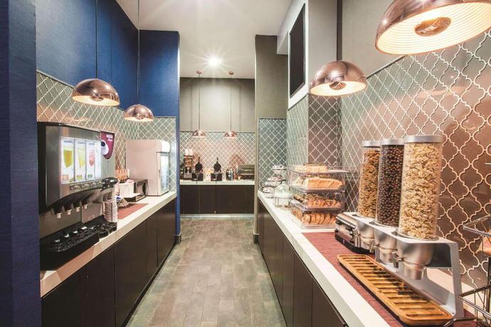 Imagen del bar/restaurante del Hotel Holiday Inn Express Dallas Downtown, An Ihg. Foto 8