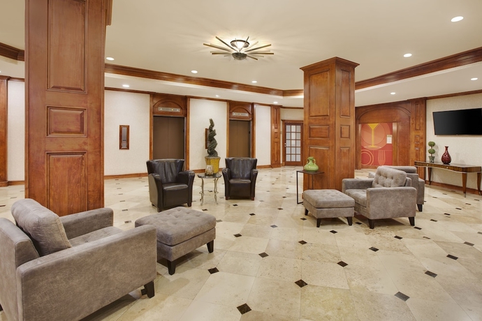 Imagen de los interiores del Hotel Holiday Inn Express Dallas Medical-Market Center by IHG. Foto 12