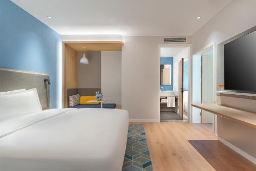 Imagen de la habitación del Hotel Holiday Inn Express Dandong City Center, an IHG. Foto 15