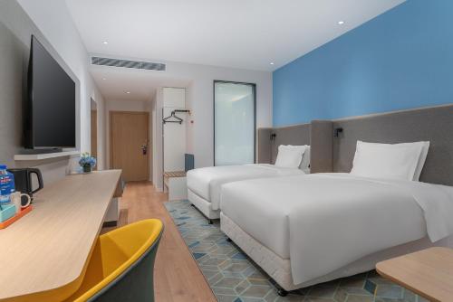 Imagen de la habitación del Hotel Holiday Inn Express Dandong City Center, an IHG. Foto 19