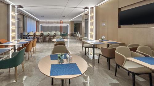 Imagen general del Hotel Holiday Inn Express Dandong City Center, an IHG. Foto 11