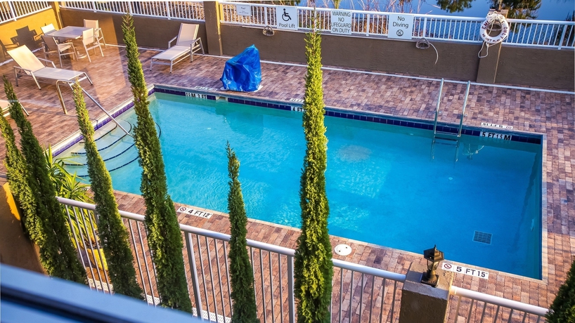 Imagen de la piscina del Hotel Holiday Inn Express Daytona Beach - Speedway, An Ihg. Foto 17