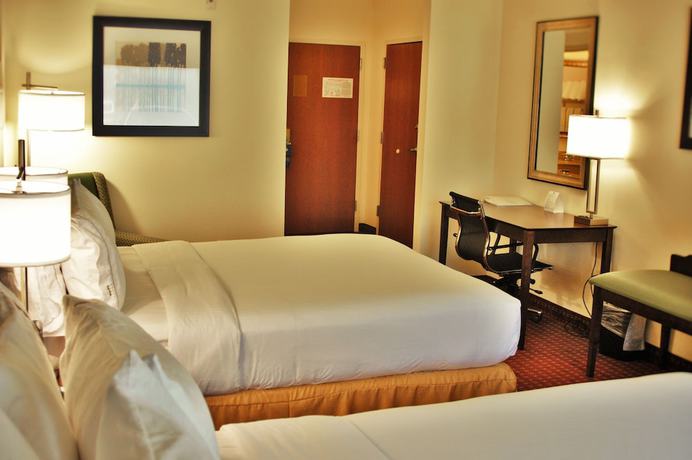 Imagen de la habitación del Hotel Holiday Inn Express Defuniak Springs, An Ihg. Foto 4