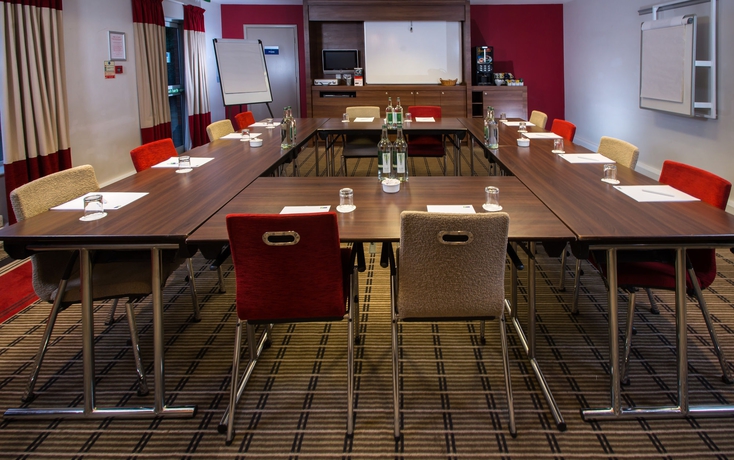 Imagen de los interiores del Hotel Holiday Inn Express Derby Pride Park, An Ihg. Foto 12