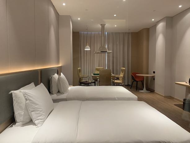 Imagen de la habitación del Hotel Holiday Inn Express Dongguan Marina Bay, An Ihg. Foto 5