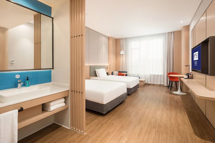 Imagen de la habitación del Hotel Holiday Inn Express Dongguan Marina Bay, An Ihg. Foto 12
