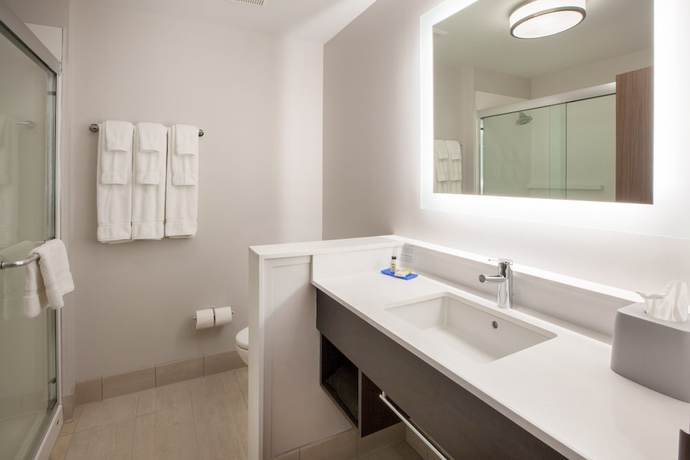 Imagen de la habitación del Hotel Holiday Inn Express Doral Miami, an IHG Hotel. Foto 13