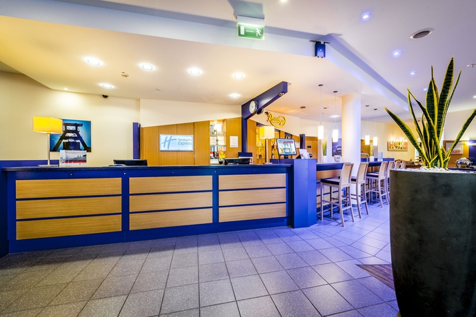 Imagen de los interiores del Hotel Holiday Inn Express Dortmund, An Ihg. Foto 16