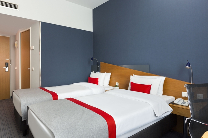 Imagen de la habitación del Hotel Holiday Inn Express Dortmund, An Ihg. Foto 9