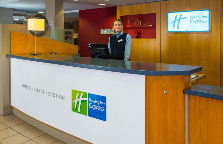 Imagen de los interiores del Hotel Holiday Inn Express Droitwich M5, Jct.5. Foto 10