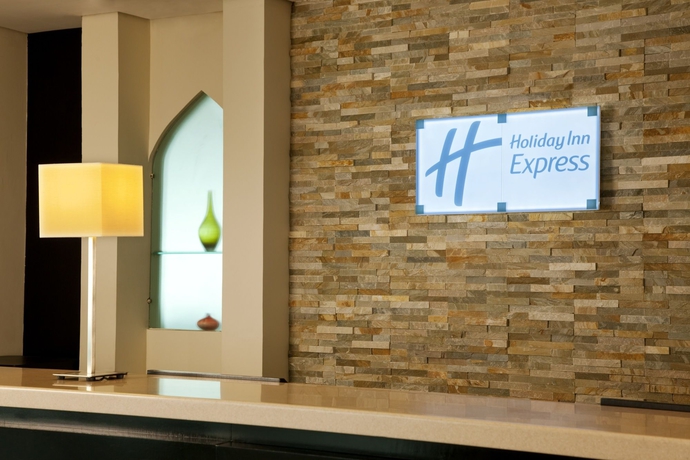 Imagen de los interiores del Hotel Holiday Inn Express Dubai, Internet City, An Ihg. Foto 10