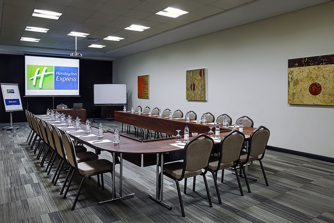 Imagen de los interiores del Hotel Holiday Inn Express Dubai, Internet City, An Ihg. Foto 12