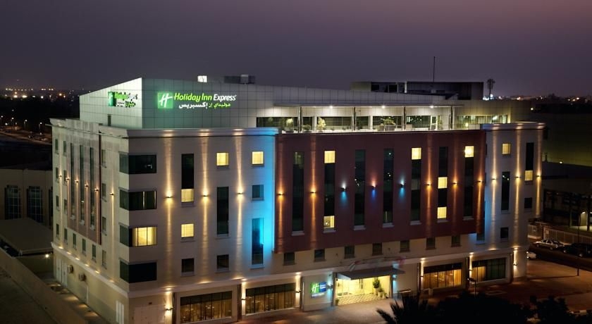 Imagen general del Hotel Holiday Inn Express Dubai Safa Park, An Ihg. Foto 1