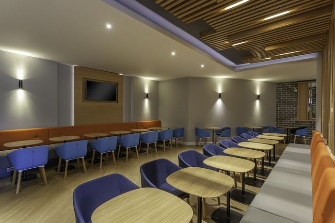 Imagen de los interiores del Hotel Holiday Inn Express Dublin Airport, An Ihg. Foto 18