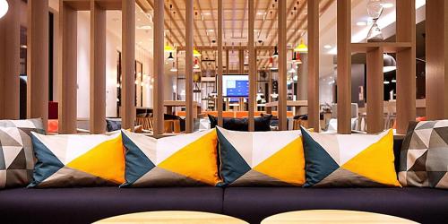 Imagen de los interiores del Hotel Holiday Inn Express Duesseldorf Airport. Foto 12