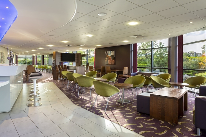 Imagen de los interiores del Hotel Holiday Inn Express Dunstable. Foto 19