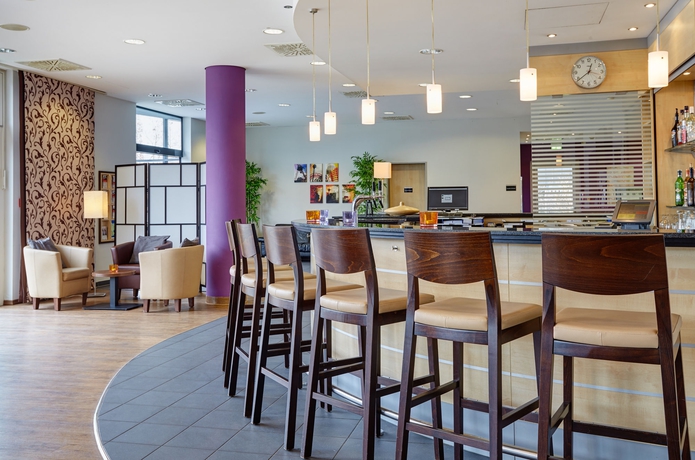 Imagen del bar/restaurante del Hotel Holiday Inn Express Düsseldorf City North. Foto 4