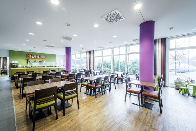 Imagen del bar/restaurante del Hotel Holiday Inn Express Düsseldorf City North. Foto 5