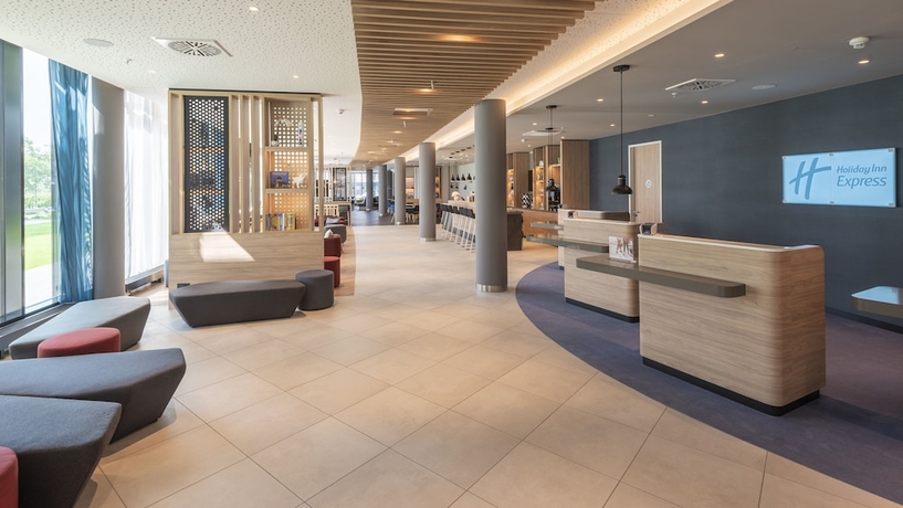 Imagen de los interiores del Hotel Holiday Inn Express Düsseldorf – Hauptbahnhof, An Ihg. Foto 17