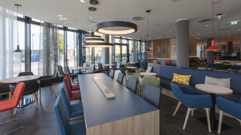 Imagen de los interiores del Hotel Holiday Inn Express Düsseldorf – Hauptbahnhof, An Ihg. Foto 18