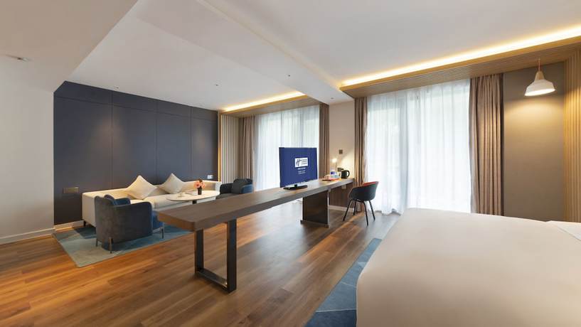 Imagen de la habitación del Hotel Holiday Inn Express E'Mei Qiliping. Foto 12