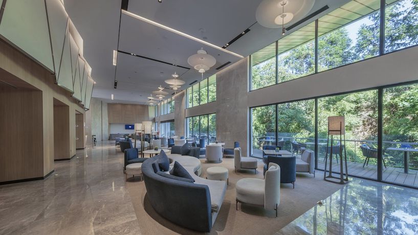 Imagen de los interiores del Hotel Holiday Inn Express E'Mei Qiliping. Foto 20