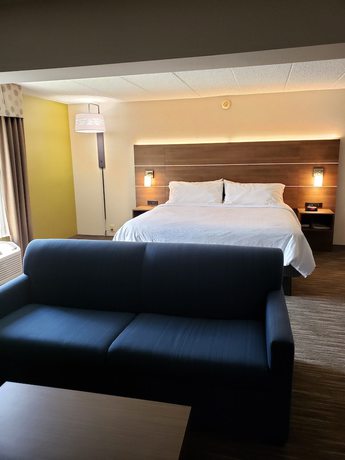 Imagen de la habitación del Hotel Holiday Inn Express Edgewood-aberdeen-bel Air, An Ihg. Foto 17