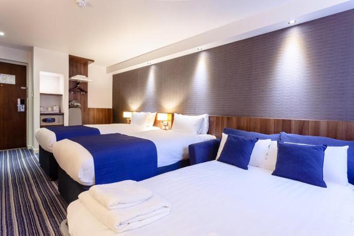 Imagen de la habitación del Hotel Holiday Inn Express Edinburgh Airport. Foto 6