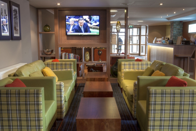 Imagen de los interiores del Hotel Holiday Inn Express Edinburgh Airport. Foto 13