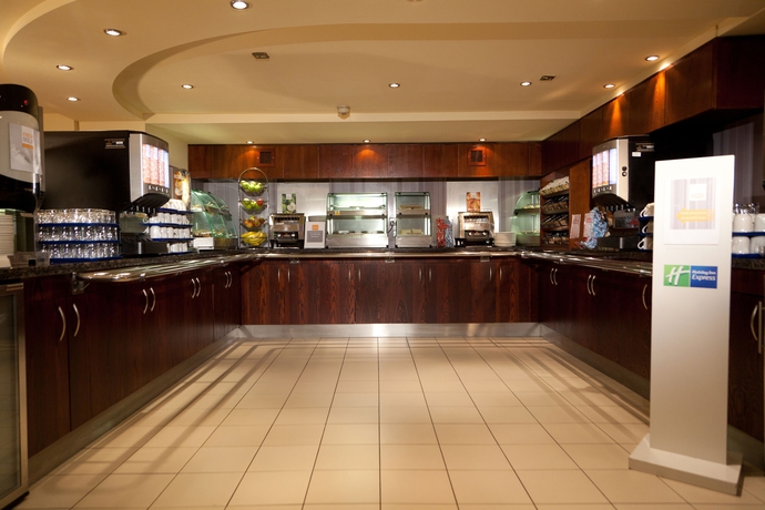 Imagen del bar/restaurante del Hotel Holiday Inn Express - Edinburgh City Centre, An Ihg. Foto 5