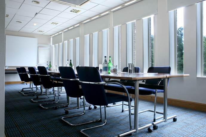 Imagen de los interiores del Hotel Holiday Inn Express Edinburgh City West, An Ihg. Foto 16