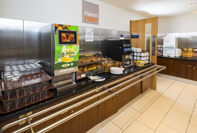Imagen del bar/restaurante del Hotel Holiday Inn Express Edinburgh Royal Mile, An Ihg. Foto 7
