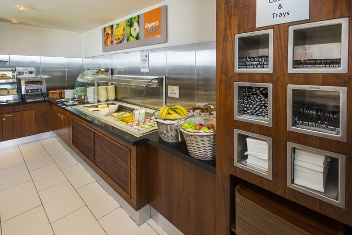 Imagen del bar/restaurante del Hotel Holiday Inn Express Edinburgh Royal Mile, An Ihg. Foto 8