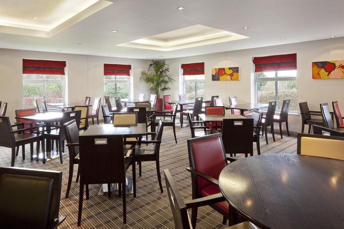 Imagen del bar/restaurante del Hotel Holiday Inn Express Exeter East by IHG. Foto 4